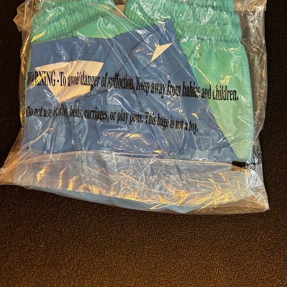 New! I.N.C. Men’s Sunrise Ombre’ Swim Trunks. French Blue Combo Size XXL - Picture 3 of 5